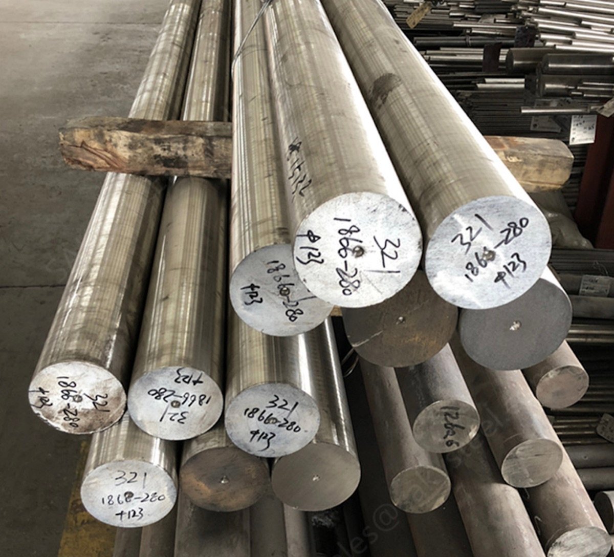 904L stainless steel bars applications for chemical marine and industrial equipment