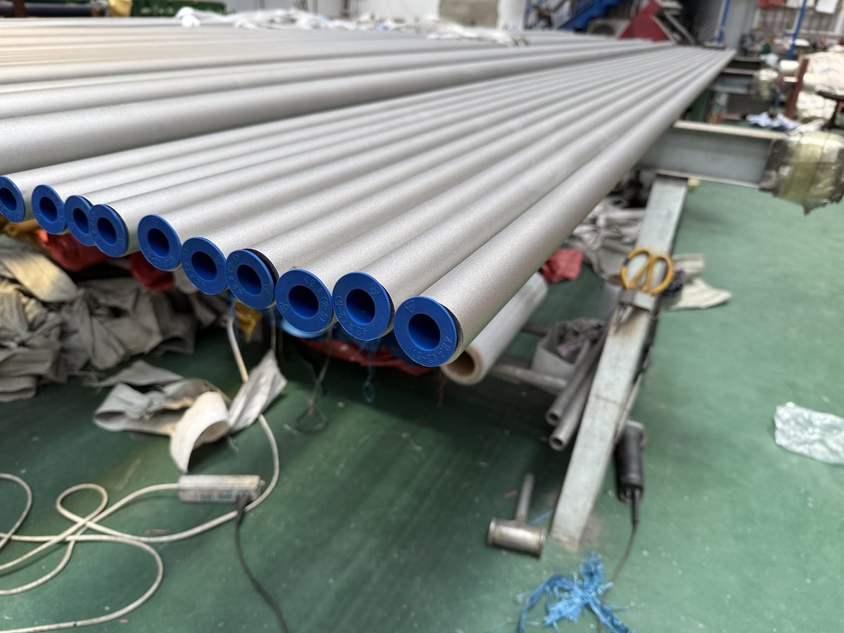 C276 alloy tubes with protected ends
